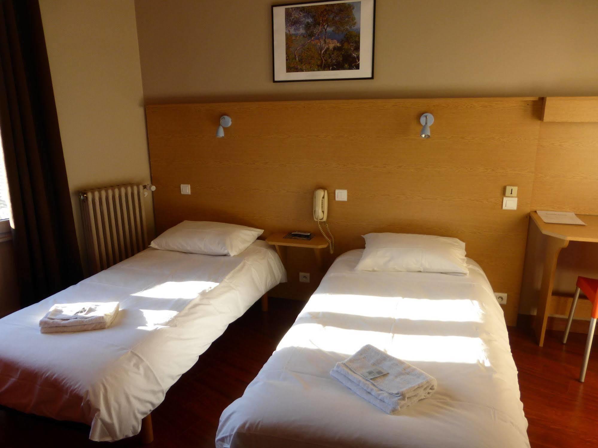 Hotel Abalone - Centre Gare Nimes Exterior foto